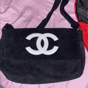 CC VIP PRECISION CROSSBODY SHOULDER BAG